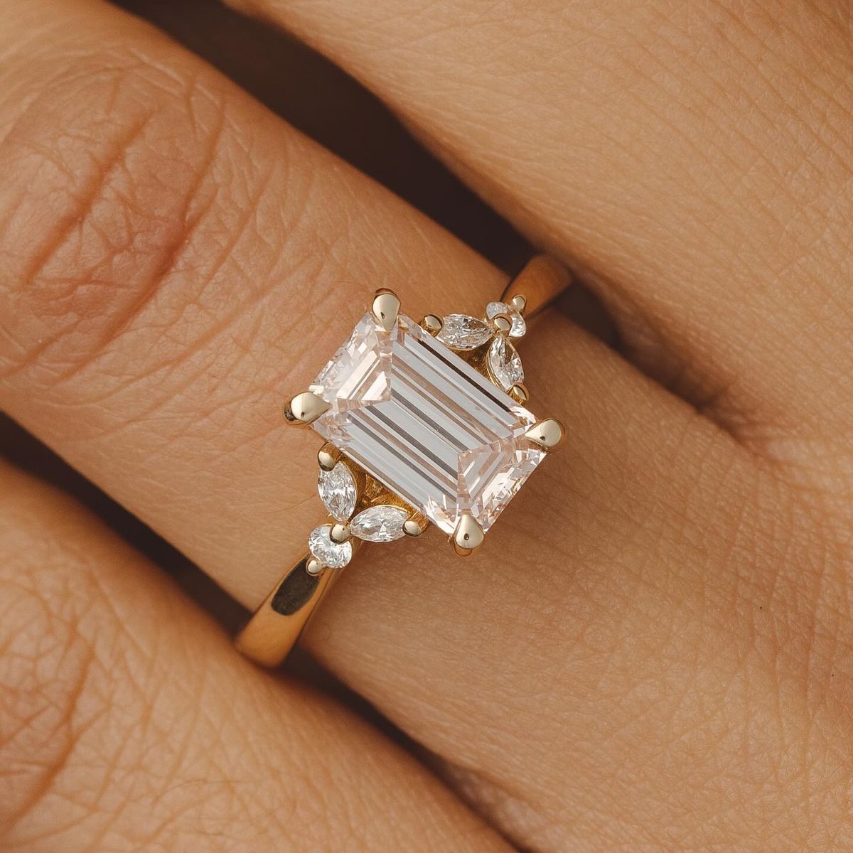 Diamond Ring Buying Guide: Understanding 4Cs Like a Pro