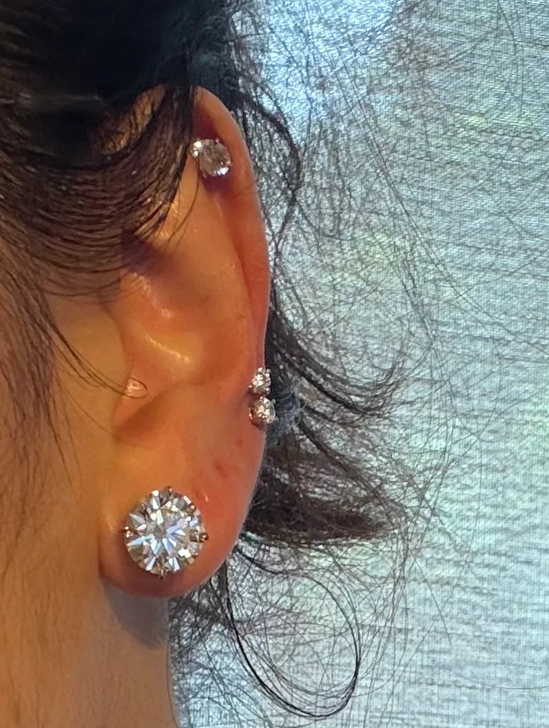 Diamond studs